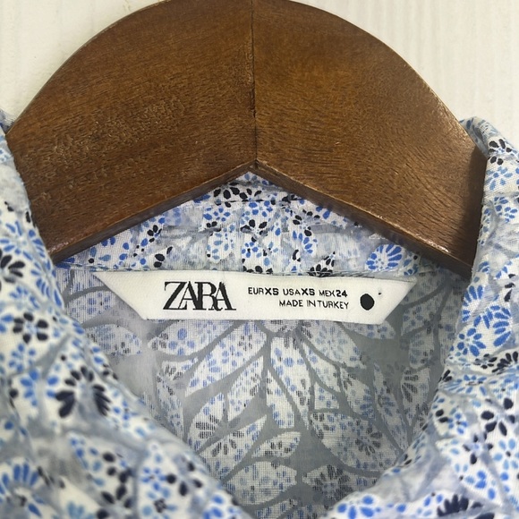 Zara - Blue And White Floral Mesh Button Down Crop Long Sleeve Blouse Size XS - Picture 7 of 8